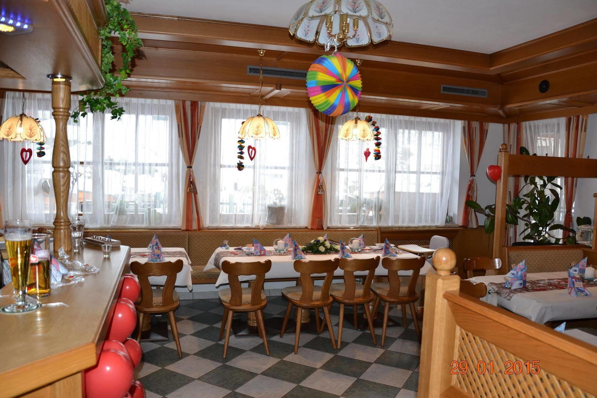 克雷纳尔 福鲁克斯佩安雅旅馆酒店 外观 照片